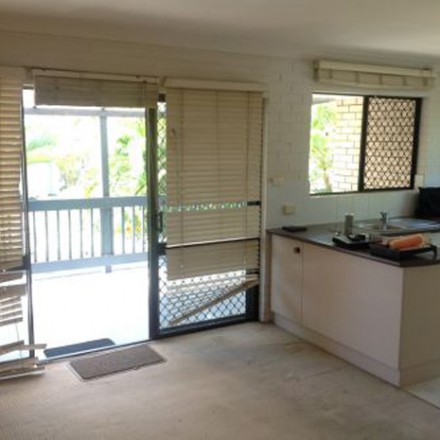 Mooloolaba-Unit-Before